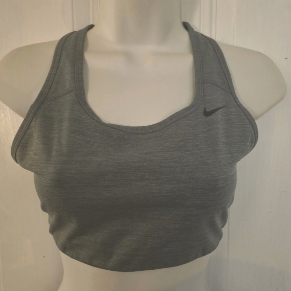 NIKE SPORTS BRA NIKE SPORTS BRA